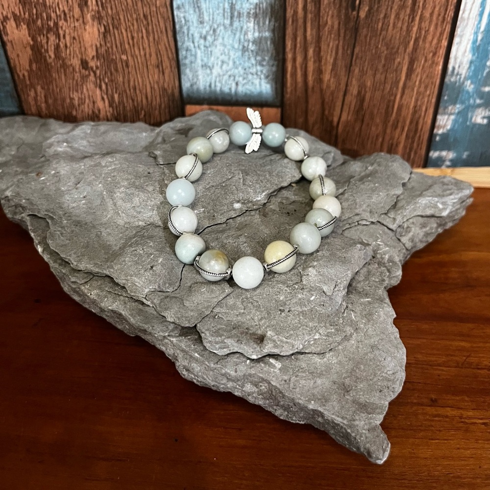 Natural matte amazonite beaded stretch bracelet with silver accents